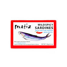 Load image into Gallery viewer, Matiz Sardinillas Piquillo 4oz
