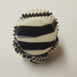 Bake Cup 1-3/8in Black Zebra Apx 500