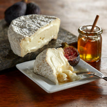 Load image into Gallery viewer, Firefly Merry Goat Round Cheese
