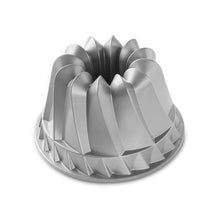Load image into Gallery viewer, Bundt Pan Kugelhopf Nordic Ware
