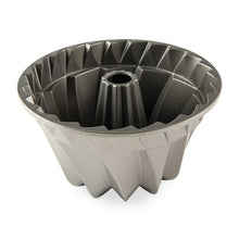 Load image into Gallery viewer, Bundt Pan Kugelhopf Nordic Ware
