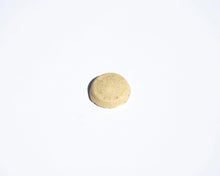 Load image into Gallery viewer, Makabi &amp; Sons Vanilla Early Grey Shortbread Cookies 3.6oz
