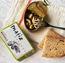 Load image into Gallery viewer, Matiz Mussels 4oz

