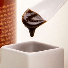 Load image into Gallery viewer, Tahitian Gold Bourbon Vanilla Paste 1oz
