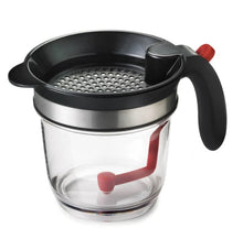 Load image into Gallery viewer, Gravy Skimmer (4 cup)
