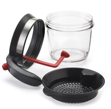 Load image into Gallery viewer, Gravy Skimmer (4 cup)
