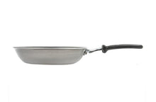 Load image into Gallery viewer, Vollrath Tribute Fry Pan Non Stick 8in w/ Black Handle
