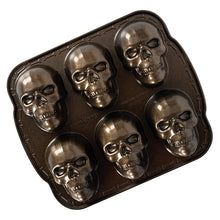 Load image into Gallery viewer, Haunted Skull Cakelet Pan
